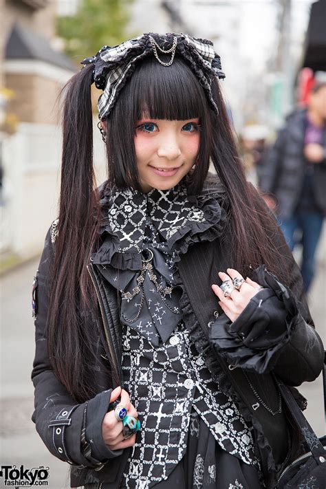 harajuku girls in twin tails and dark styles w h naoto