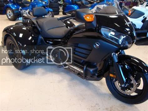 buy honda gl goldwing fb deluxe trike   motos