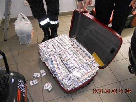 Cigarette Smugglers Get Busted In Poland 23 Pics
