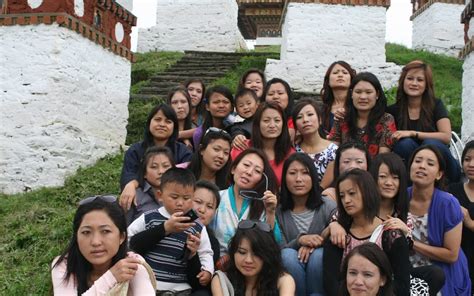 Girls Travel To Bhutan Bhutan Tour For Girls Only Heavenlybhutan