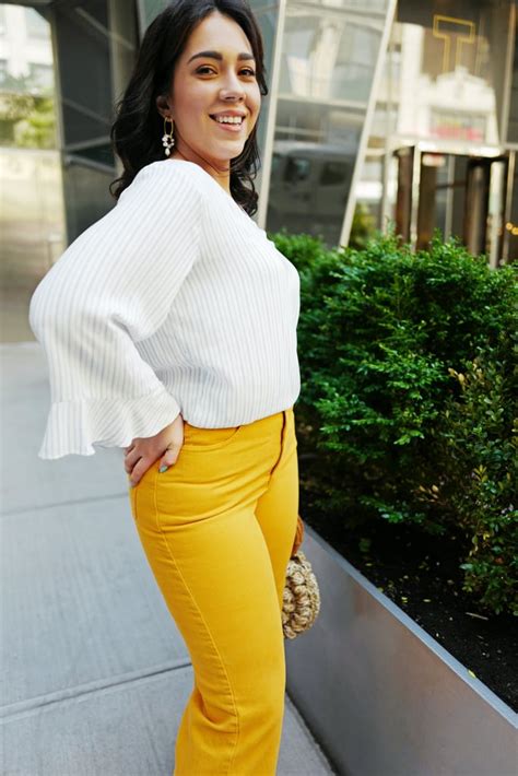 Show Off Your Curves In A Voluminous Top And Fitted Pants These Cute