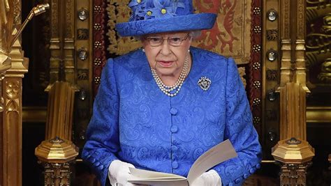 brexit queen elizabeth setzt handelsabkommen zum jahreswechsel  kraft der spiegel