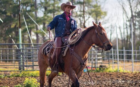 rodeo rehab   cowboy  coming   injuries tmc news