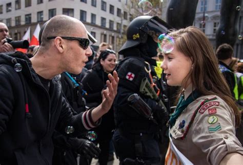 Girl Scout Stands Up To Protester At Neo Nazi Rally Ctv News