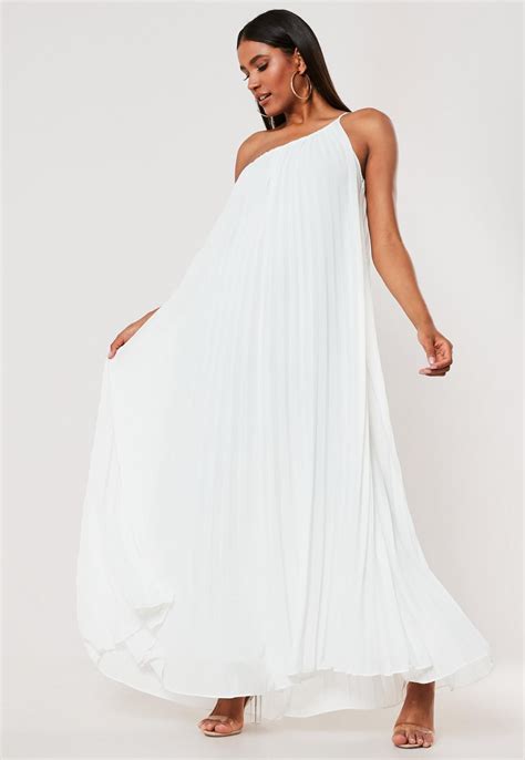 3 trending white maxi dresses cheap bootleg