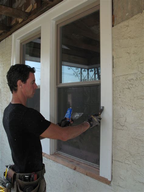 choosing  installing vinyl replacement windows
