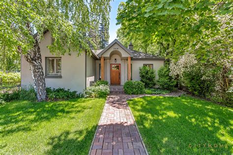 Murray Holladay Rd | Easy Livin'