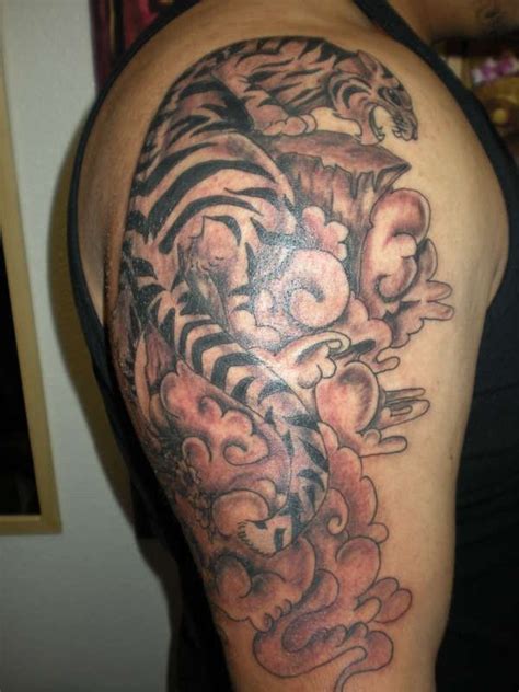 Japanese Tiger Tattoo On Upper Arm Cool Japanese Tiger