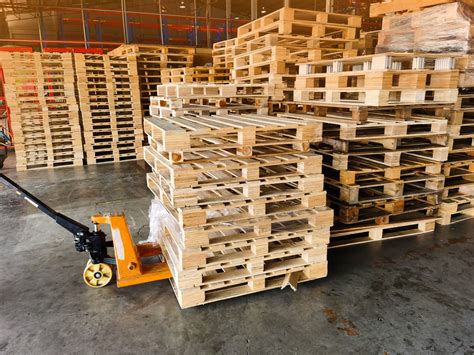 nieuwe pallets nodig ga voor kunststof  hout vco step