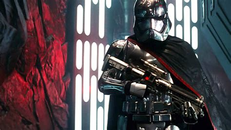 Star Wars The Force Awakens’ Captain Phasma Was