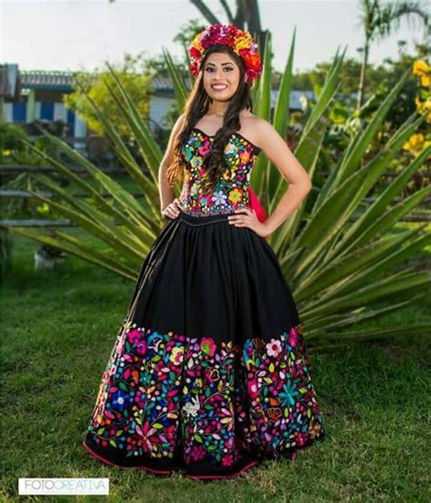 Pin De Norma Millan En Vestidos Xv AÑos Mexicanos