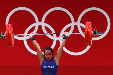 diaz weightlifting hidilyn diaz ends ph olympic medal drought