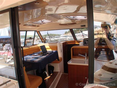 adriana  interior nautilus yachting motorboat charter