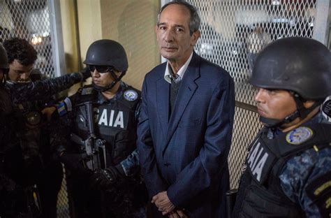 guatemala arresta a un expresidente y a su exministro de finanzas por