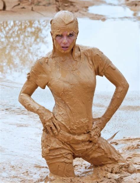 total pro sports sexy girls playing in the mud gallery