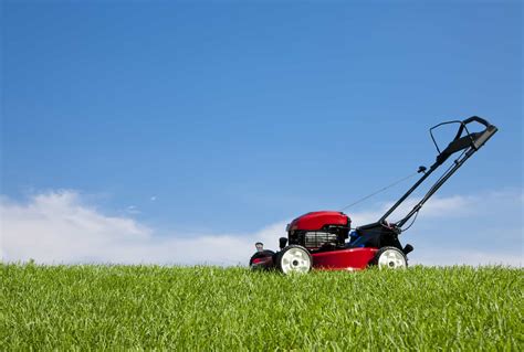 lawn mower maintenance lawn mower servicing tips diy repair clinic