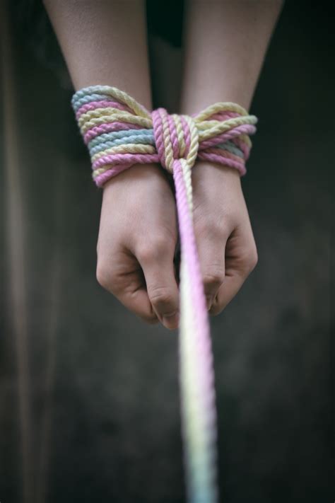 Beginner’s Guide To Shibari Rope Bondage 4 Rope Wrist Tie With Leash