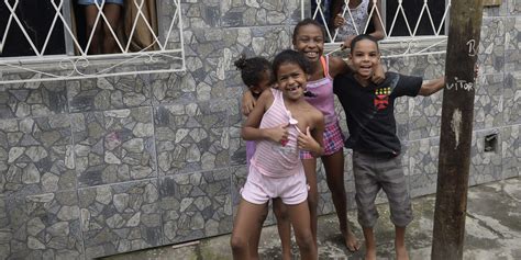 rio s slums plagued by violence ahead of world cup huffpost