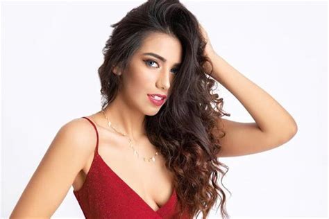 Aina Qureishi Is The New Miss Pakistan World 2021 The Diva Was