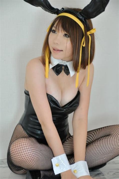 Haruhi Cosplay 2 Bunny Suits Know Your Meme