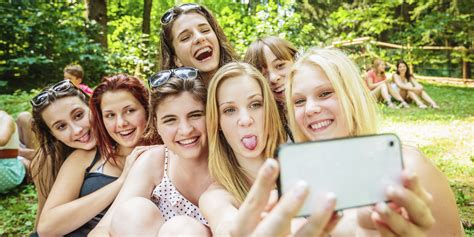 social media do s and don ts for bachelorette parties huffpost