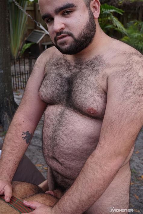 Hairy Chubby Cub Bears Fucking Bareback In The Backyard