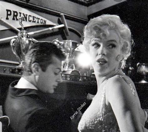marilyn monroe and tony curtis on the set of some like it hot 1958