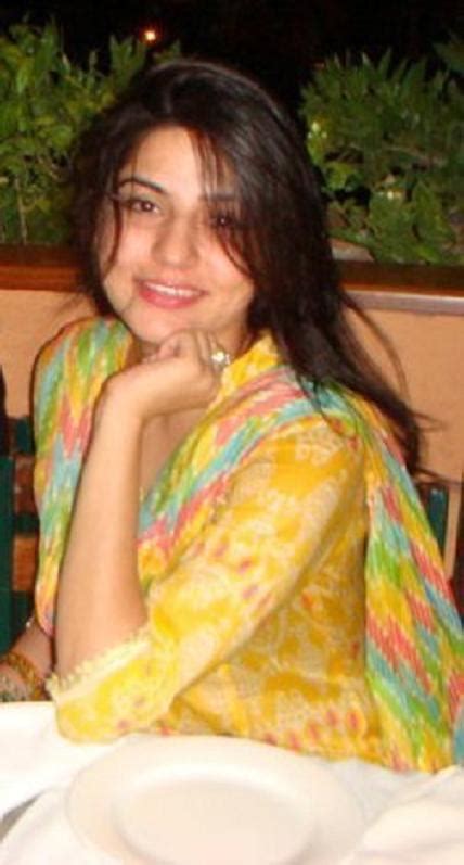 songs maniaa sanam baloch sindhi model and actress