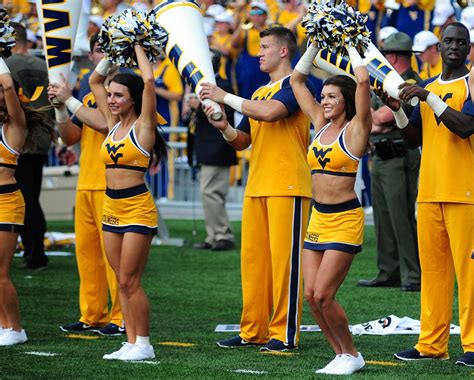 Photo Gallery Wvu Faces In The Crowd Wvu West
