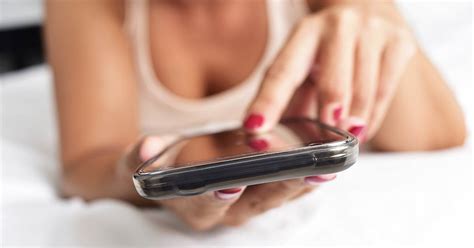 how to use sexting to improve your marriage