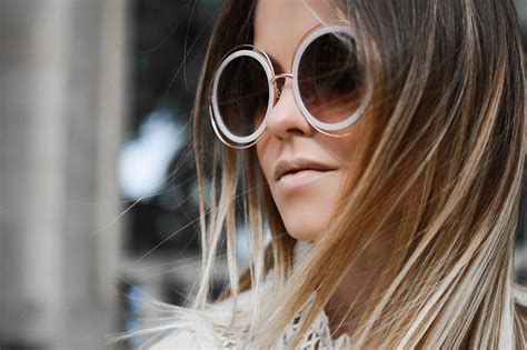 fashion woman wearing sunglasses sunglasses image  photo
