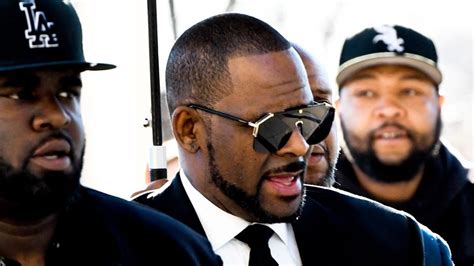 r kelly charged with 11 new sex related crimes