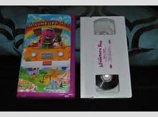 Barney Barney's Adventure Bus VHS 1997 Clam Shell White