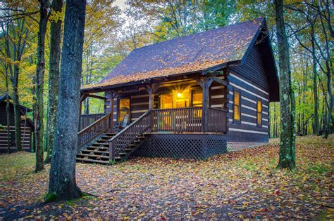 cozy cabins perfect   fall getaway  maryland