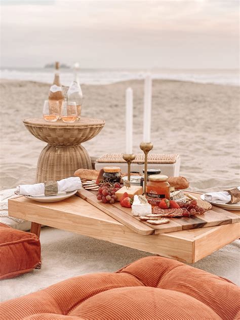 create  luxury beach picnic packing list lovery