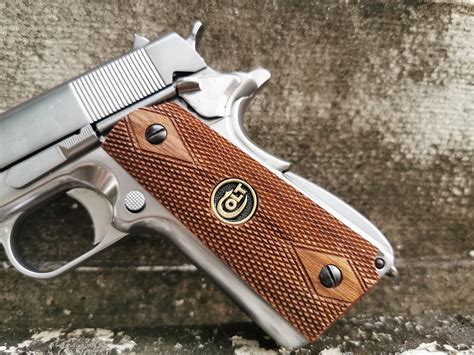 walnut wood grips  colt  full size commander government etsy