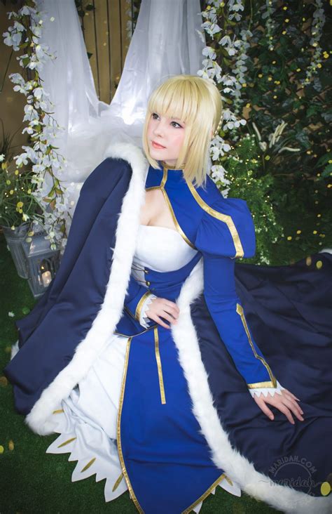 Cosplay Of Saber Fate Stay Night Victorian Dress Cosplay Fate