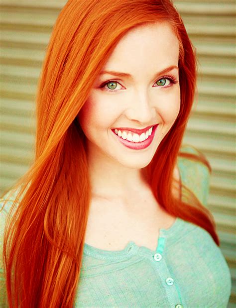 her hair is so amazing kim whalen redheads redhead beauty redhead