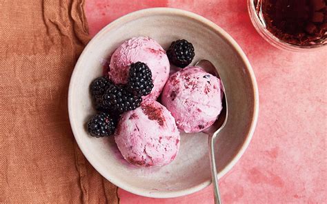 no churn ricotta and blackberry ice cream recipe