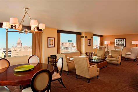 sheraton austin hotel   capitol hotel amenities hotel room