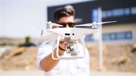 official drone pilot  aerodynamics academy