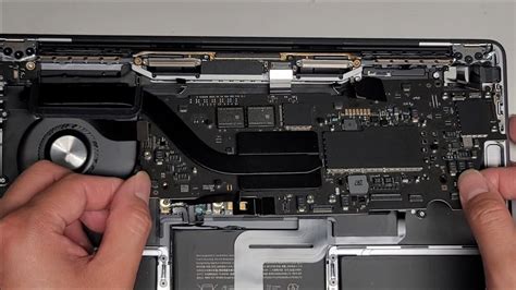 macbook pro     reparatie expert  apple