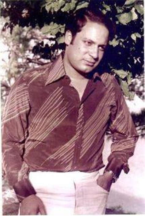 young age pictures  mian nawaz sharif prime minister  pakistan people read pazii