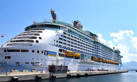 flights  dubai royal caribbean cruise   travel expert