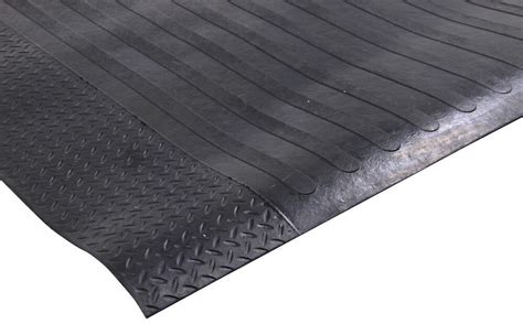 westin universal fit truck bed mat  long   wide rubber black westin truck bed mats