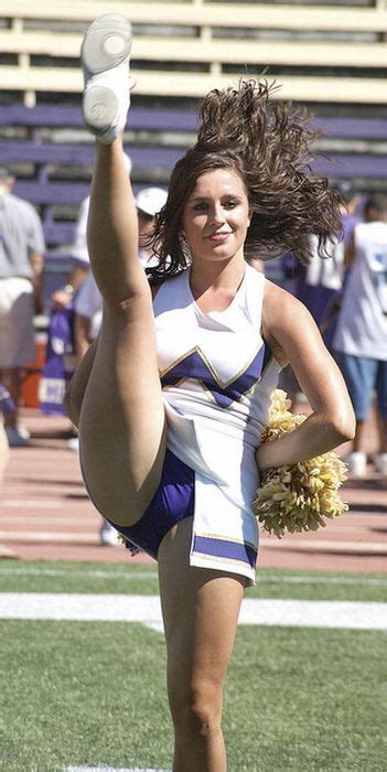 sexy cheerleaders high kicking 51 pics