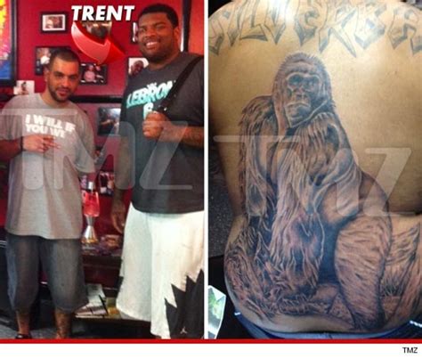 trent williams the silverback gets a silverback on his back