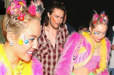 Miley Cyrus Celebrates Birthday By Partying In Wacky Outfit In Room