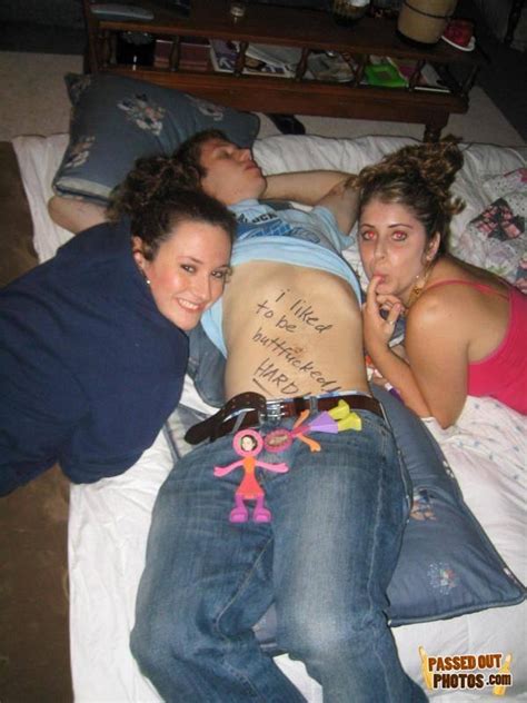 funny passed out drunk shaming pics passed out photos