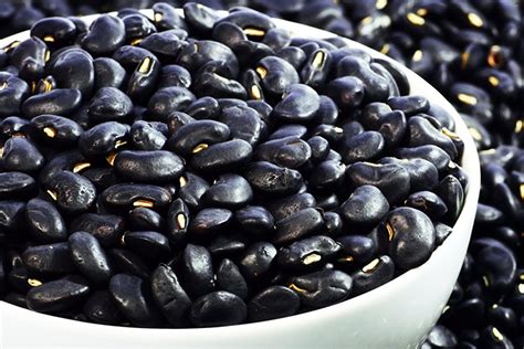 excellent health benefits of black beans health cautions